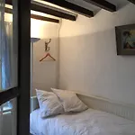 Chez Fred Et Cecile Bed and Breakfast 3*